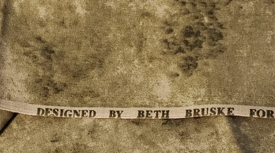 Marbled Fabric 1 Yard Green Mottled Beth Bruske for David Textiles Quilting Sew - Image 2 of 4