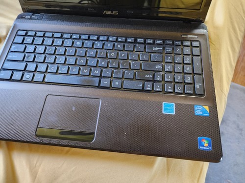 ASUS K52F Laptop Intel Core i3-M370 @ 2.40 Ghz, 4.0 GB RAM 64 bit sistema operativo - Foto 5 di 7