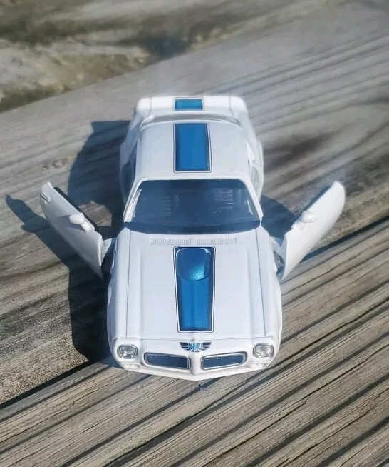 1972 Pontiac Firebird Trans Am White with Blue Racing Stripe 4.75