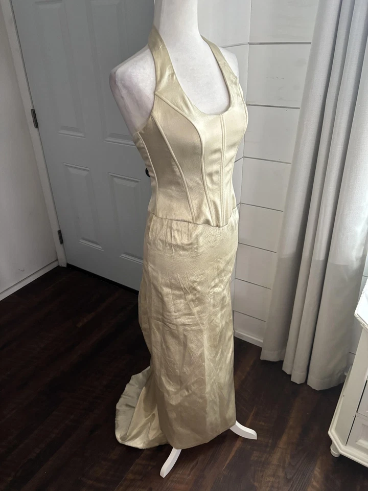 Vestido Jessica McClintock Gunne Sax para mujer 3/4 dorado metálico halter hecho en EE. UU. Foto 2 de 4