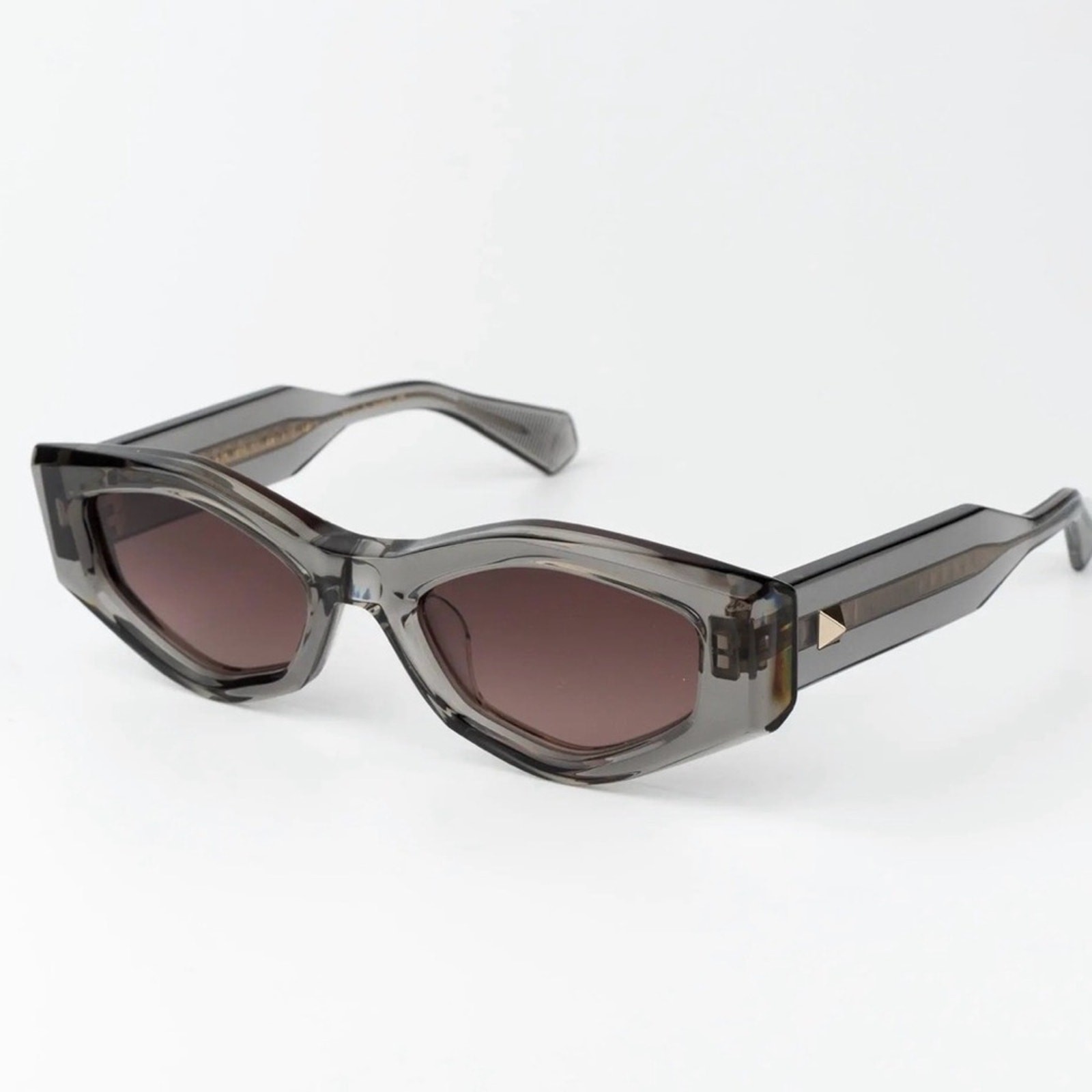  New! Valentino V TRE VLS 101C, Stylish Gray Sunglasses, Authentic thumbnail 2