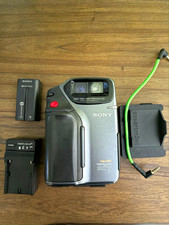 Sony Handycam CCD-SC7 Hi8 Camcorder with tapeless setup