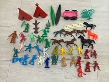 Lot Of 30 Vintage Western Cowboy Indians Horse Figure Canoe TEEPEE Totem
