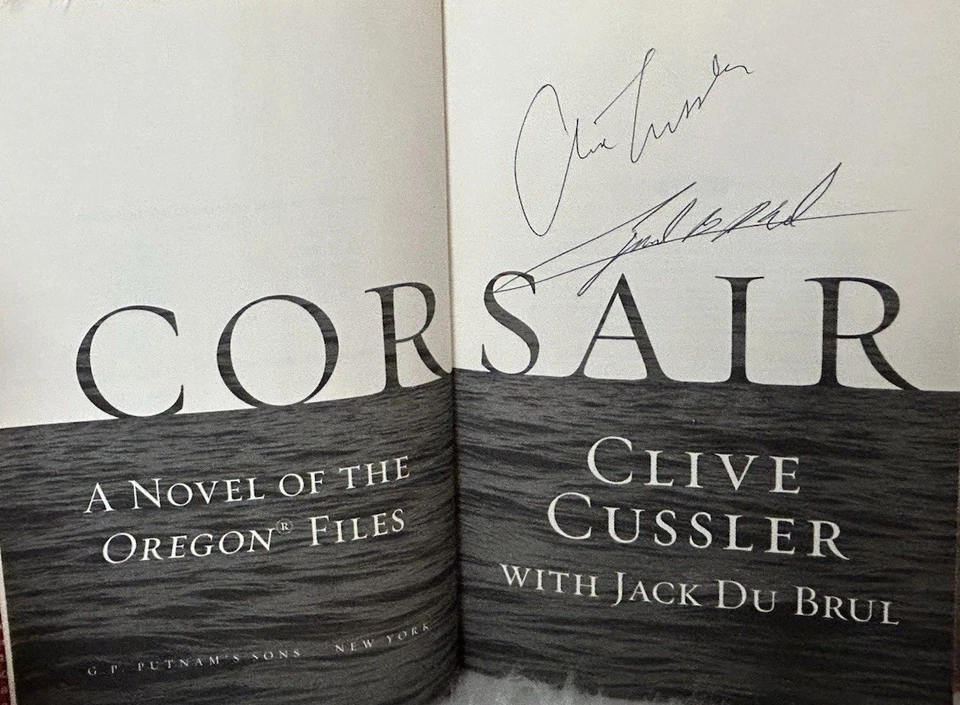 Signed x2 Corsair Clive Cussler Jack Du Brul 2009 HCDJ Putnam Books Very Good Foto 2 de 4