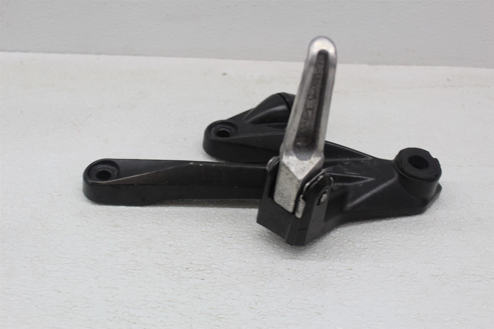 06-11 KAWASAKI ZX14 LEFT RIGHT REAR PASSENGER FOOT STEP PEGS