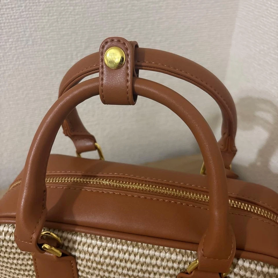 Bolso de mano bandolera de cuero marrón bidireccional Miu Miu sin usar regalo en caja Foto 4 de 4