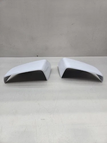 GM LEFT/RIGHT SIDE MIRROR COVERS OEM  84703355