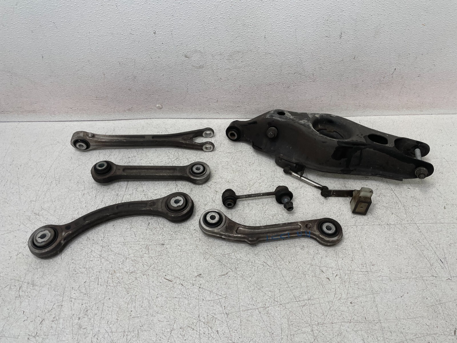 14-17 Maserati Quattroporte S AWD Rear Right Upper/Lower Control Arm Set 1359OEM