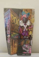 poupeé monster high catty noir