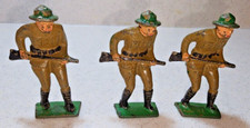 Vintage 1930s Grey Iron Soldiers 3 Advancing. L6