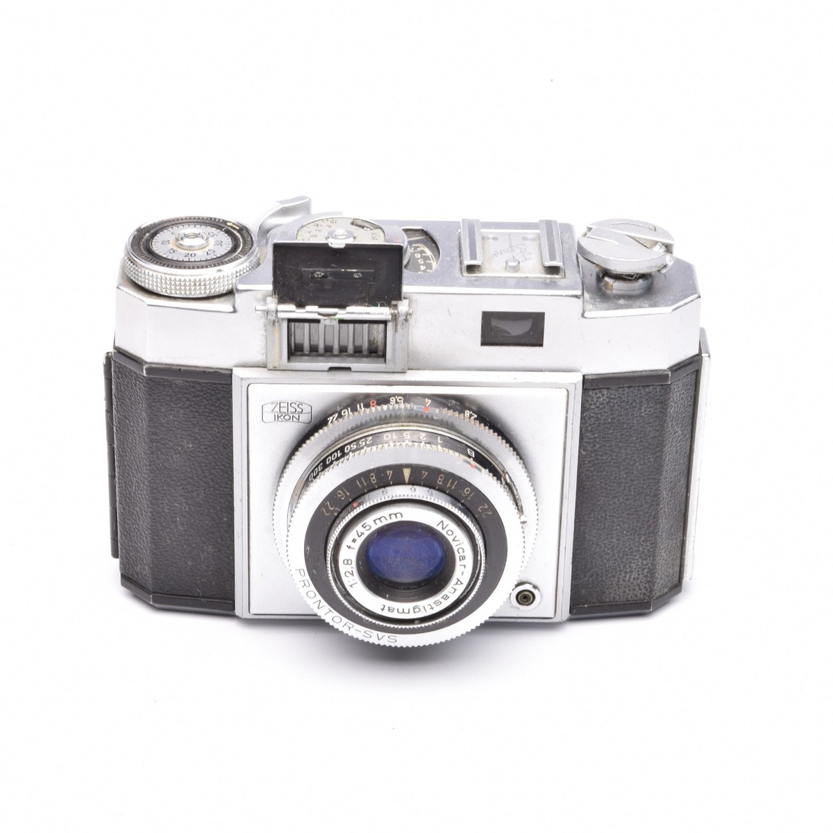 Zeiss Ikon Contina Rangefinder 35mm Camera with Novicar 45mm