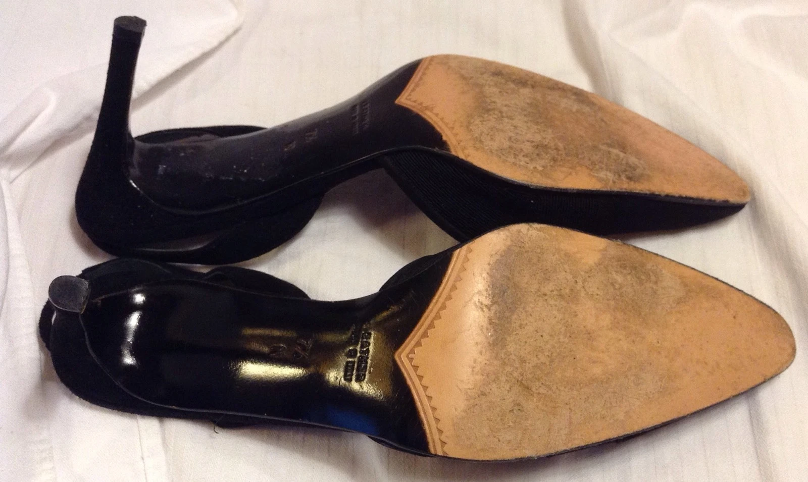 SAINT LAURENT (YSL) YVES SAINT LAURENT NERO PELLE CAMOSCIO tacco a spillo posteriore 7 5 N