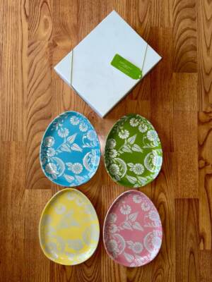 (4) POTTERY BARN EASTER EGG SHAPE PLATES~FLOWERS~SPRING~SALAD~DESSERT~NEW