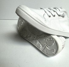 Roxy Womens Bayshore Plus Slip On Sneaker White Size 10 M