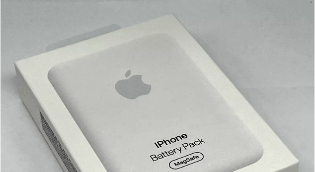 Power Bank MagSafe per iPhone 12-17 con cavo originale foto 2