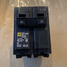 Square D Homeline HOM230 2 Pole 30 Amp 120 240V Type HOM Plug In Circuit Breaker