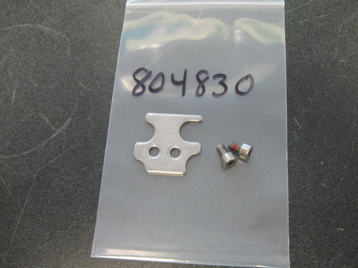 MERCURY OUTBOARD 804830 FUEL INJECTOR CLAMP WITH SCREWS BIN0116 | eBay