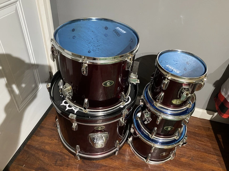 "Bajo Tama Stage Star 2003 4 piezas, 18"" con estuches blandos"  Foto 2 de 4