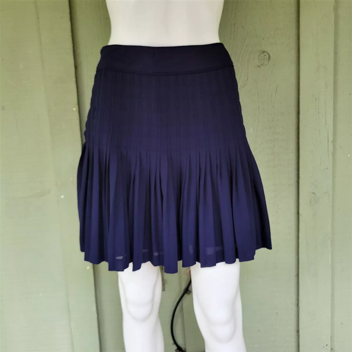 Navy blue top pleated skirt short