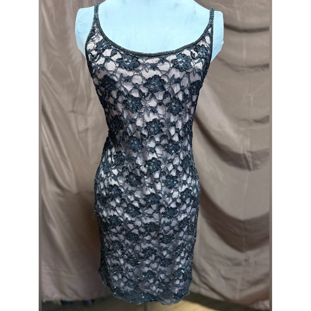 Vestido Adrianna Papell Negro Encaje Cuentas Lentejuelas Desnudo Ilusión Cambio Mediano
