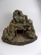 Gro&szlig;e Weihnachts-Bergkrippe Baumrinde mit Moosbesatz Holz Detailiert 20.JHD
