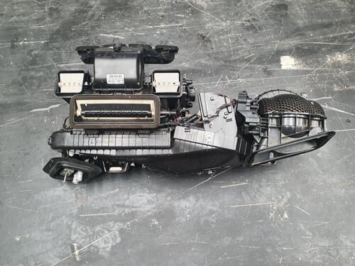 MERCEDES E CLASS W213 HEATER CORE/BOX 05/16- 16 - Picture 4 of 4