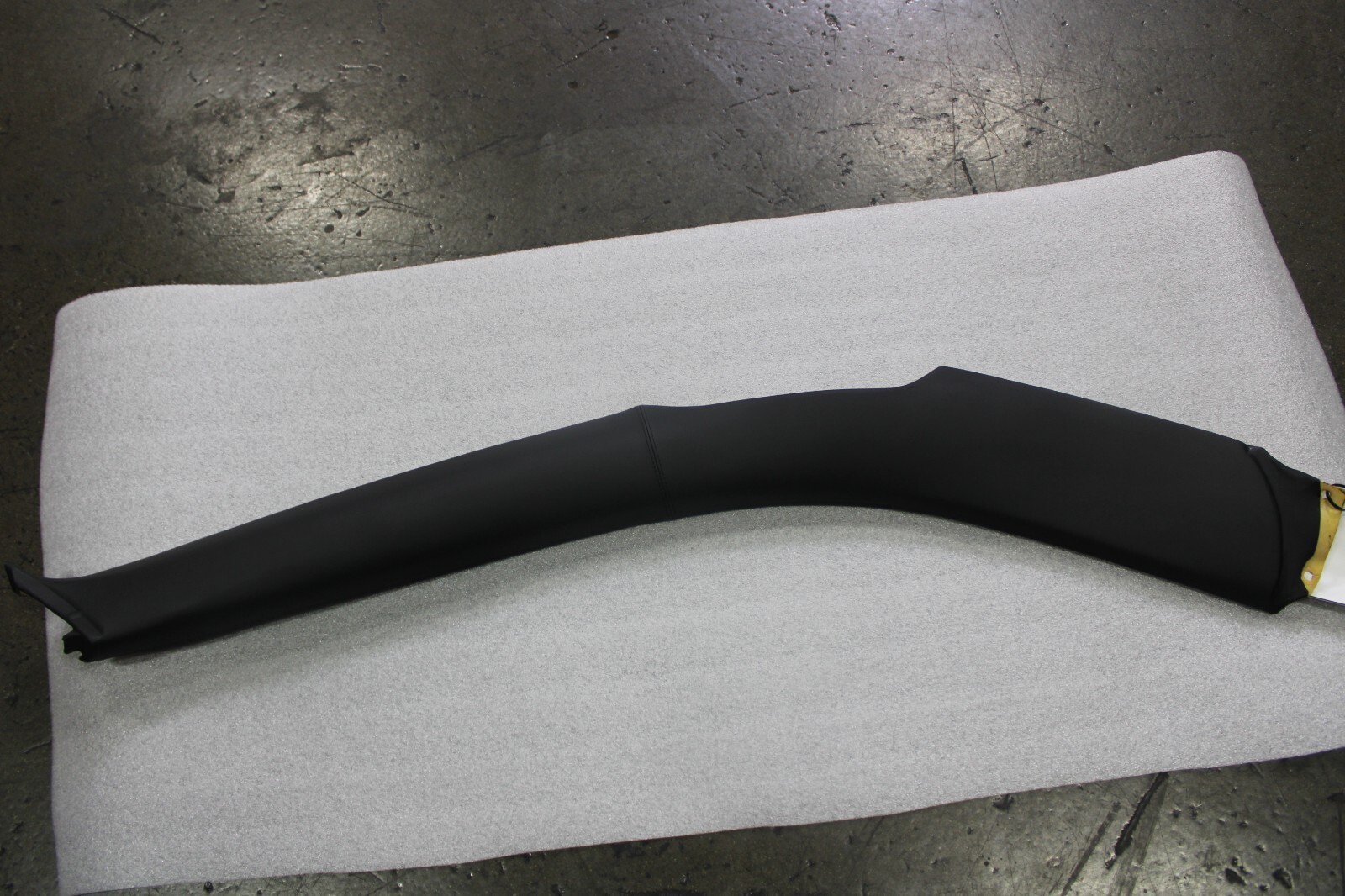 Ferrari 599 GTB, RH, Right, A-Pillar Interior Trim Panel, Used, P/N 69868000