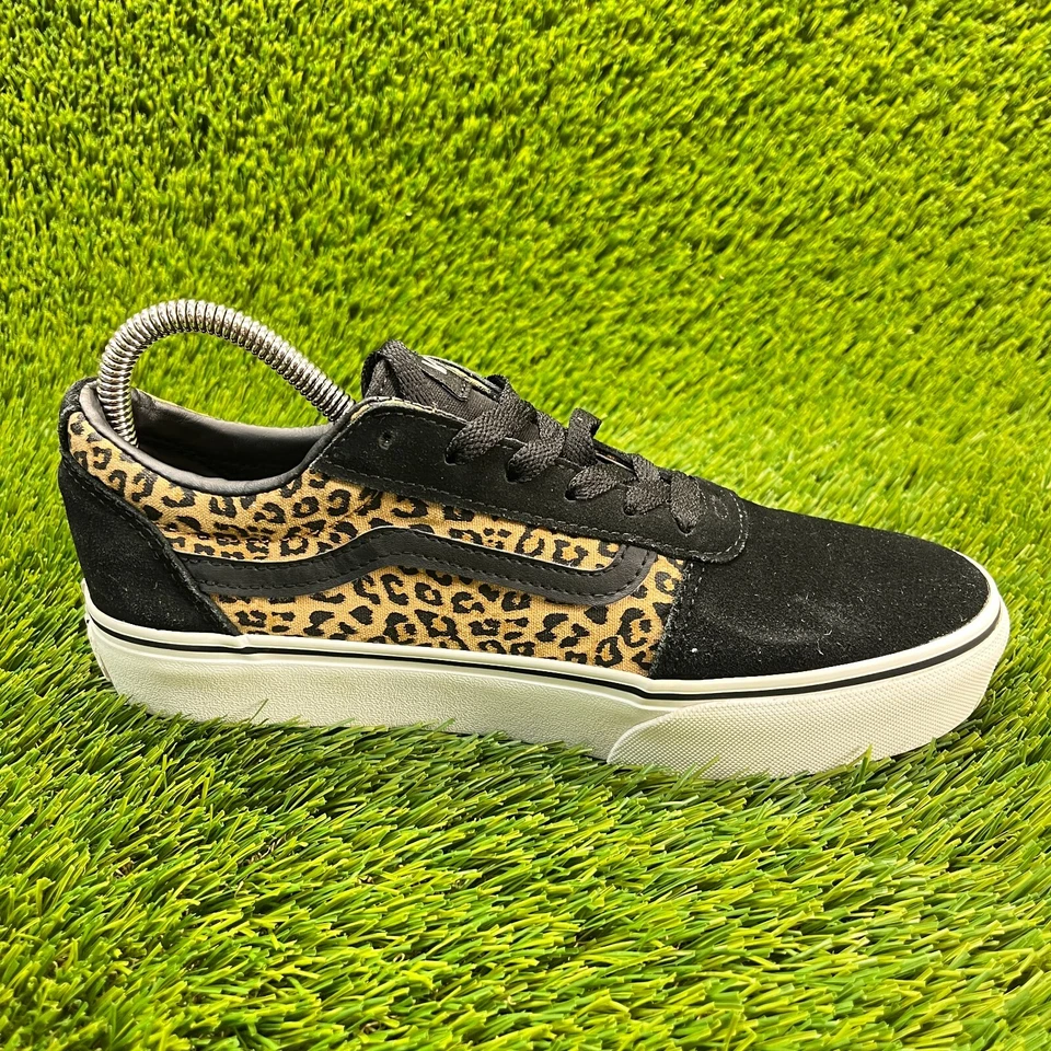 Tênis de skate Vans Old Skool estampa chita masculino tamanho 6Y preto casual - Imagem 4 de 4