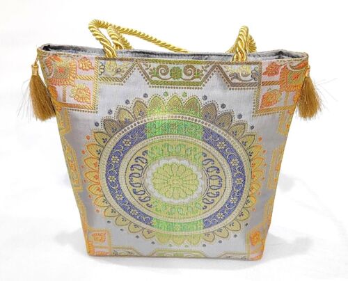 Women's Banarasi Silk Bag, Indian Handmade Purse, Girl's Shoulder Bag Shagun bag - 第 1/4 張圖片
