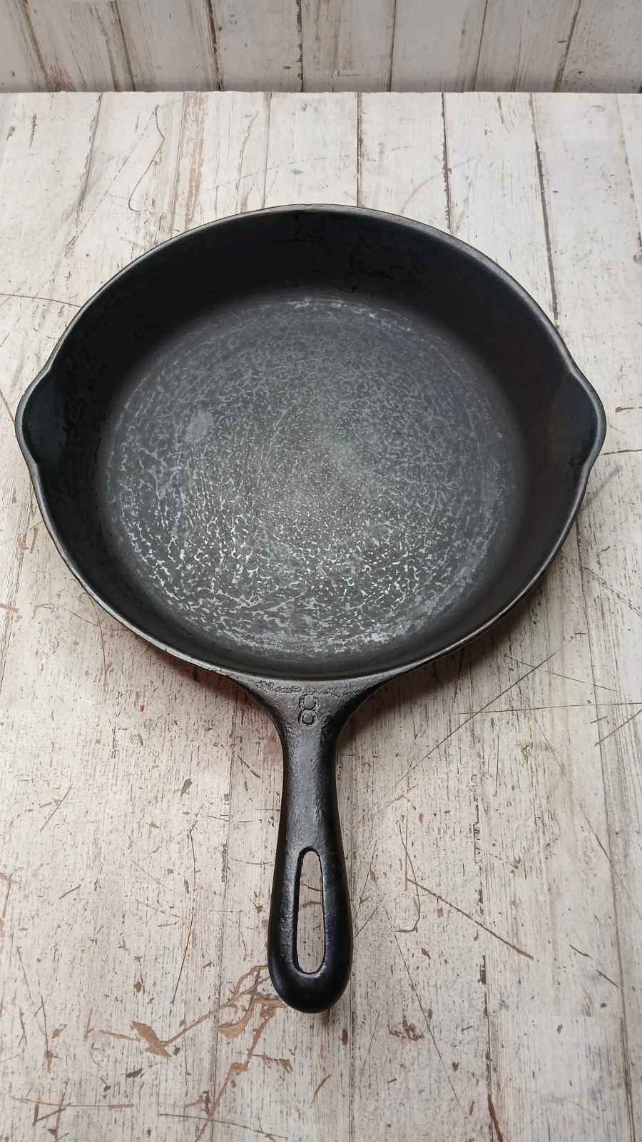 Vintage Unmarked Wagner Ware 8 Cast Iron Skillet