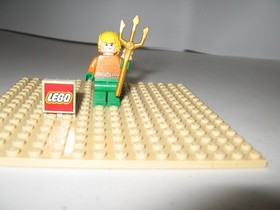 LEGO MINIFIGURE RETIRED AQUAMAN FROM SET 76000 FROM 2013 NEW
