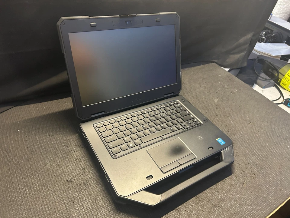 Dell Latitude 14 Rugged 5404 Intel Core i5-4310U 2.00GB 4GB RAM NO HDD Laptop - Image 3 of 4