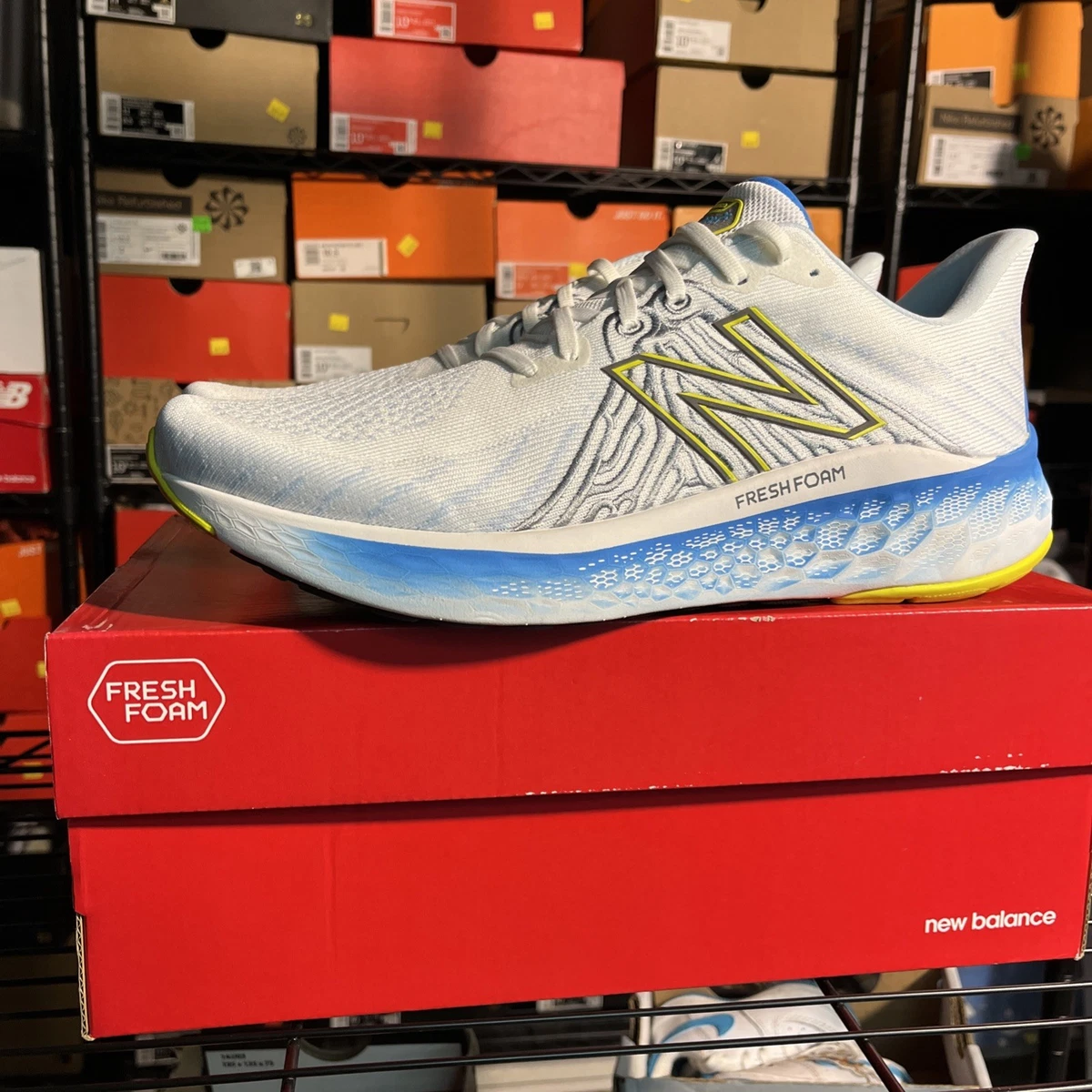 New Balance Vongo v5 x Fresh Foam White Helium MVNGOWM5 Men’s Sz 10 Wide 2E Size 8.5 Men main image 4