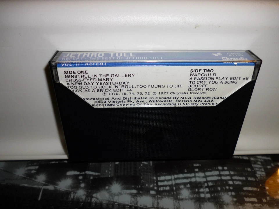 JETHRO TULL. " REPEAT -THE BEST OF . Vol.2 " CASSETTE CANADA  UNDATED. NM COND. - Image 2 of 4