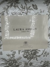 NEW Laura Ashley Walled Garden Brown TW Quilt Set With One Matching Sham