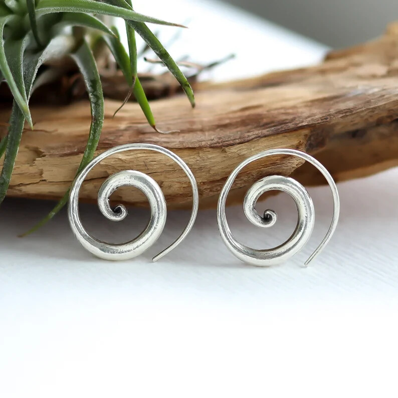 Sterling Silver Thai Hilltribe 3 Spiral Earrings Sterling Silver Thai Hilltribe 3 Spiral Earrings