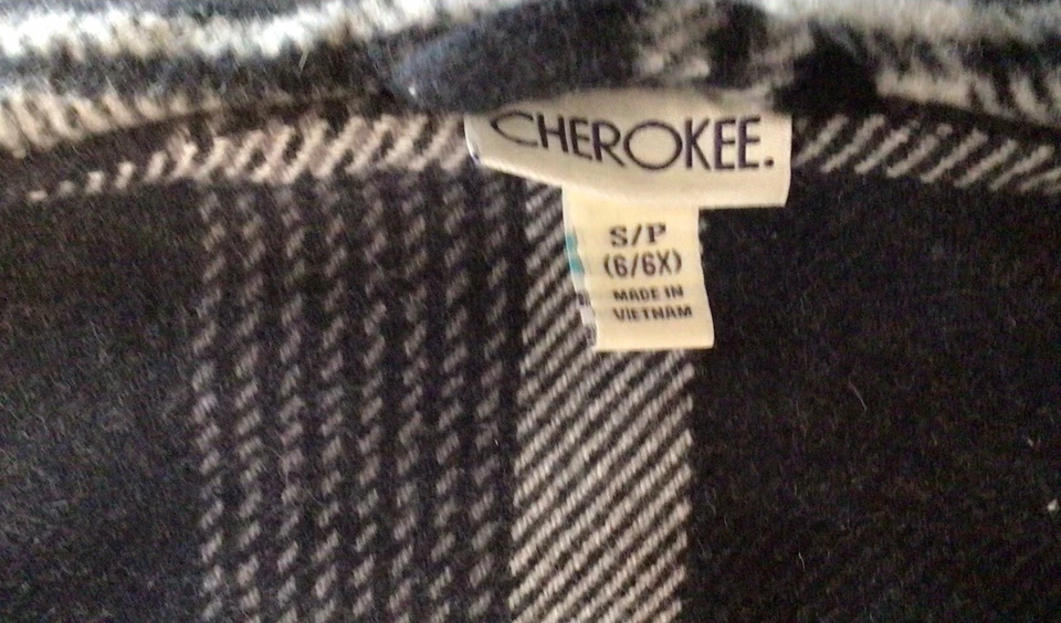 Girls Cherokee Size 6/6X Wool Cape Poncho Black & White Plaid EUC - Image 4 of 4