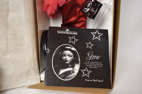 Ashton Drake Gene RED VENUS Doll Gorgeous Blue Eyes Elegant Dress Mel Odom Mint - Picture 10 of 12