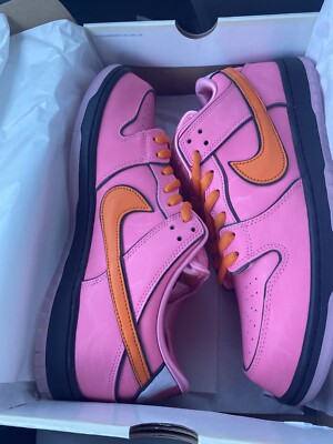 Size 13- Nike SB Dunk Low Pro QS The Powerpuff Girls Blossom Size 13- Nike SB Dunk Low Pro QS The Powerpuff Girls Blossom
