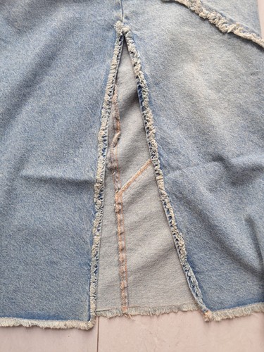 Denim Skirt Women's Size 6 - Picture 2 of 8