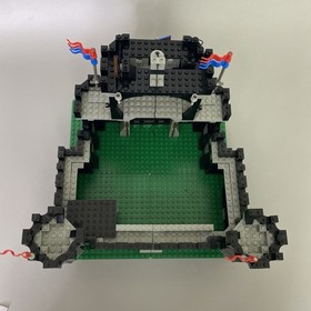 LEGO 6085 Black Monarch Castle Vintage 1988 Incomplete w Box Manual