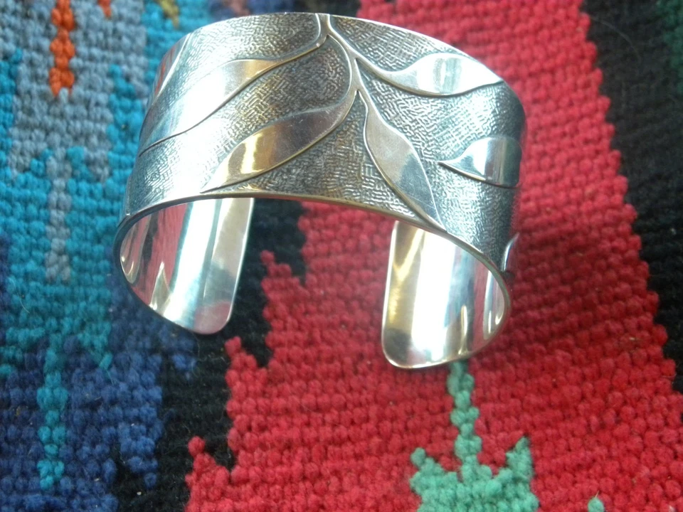 James Avery  Sterling Flourishing Vine Cuff  for smaller wrist 6-1/2" 83.7 grams - Image 2 of 4