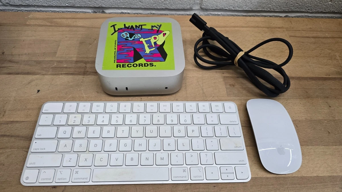 25+ Apple Mac mini 16GB 256GB Desktops & All-In-One Computers for
