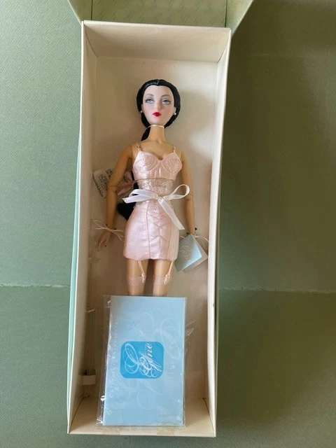 インテグリティトイズ 16インチドール ジーンマーシャルのドレスセット Jason Wu Gene Doll In Integrity & Fashion Royalty Dolls for sale