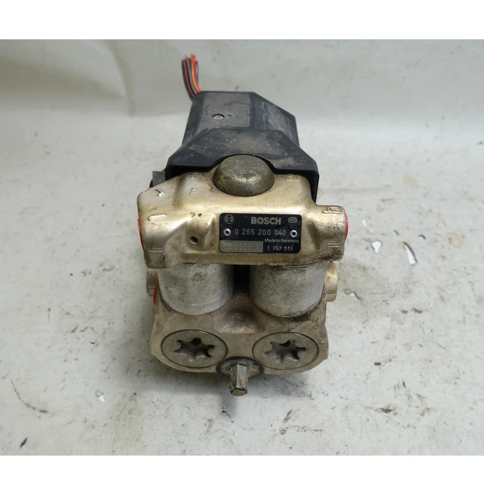 BMW E30 3-Series Bosch ABS Anti-Lock Brake Pump Factory 1984-1991 — 第 2/4 张图片