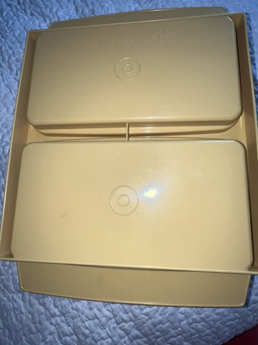 Vintage Tupperware Deviled EGG Holder/Carrier #723 Harvest Gold 4 Piece Set - Picture 8 of 11
