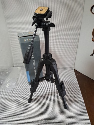 Table-Top Camera Tri-Pod ProMaster 7000 # 2489 With Box - Picture 11 of 23