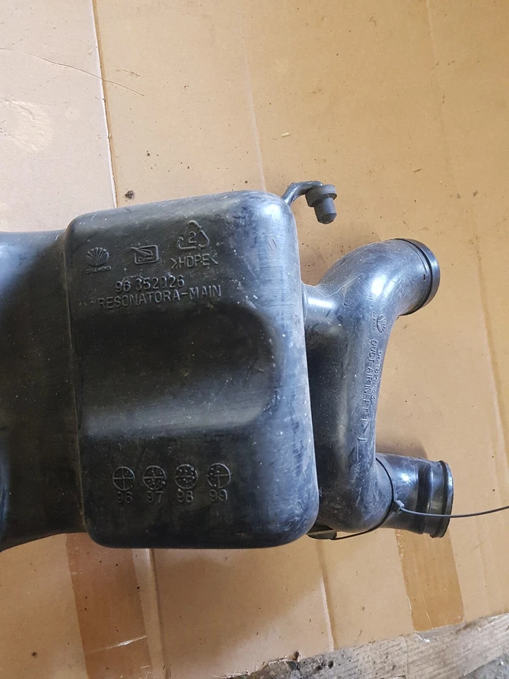 Caja de filtro de aire DAEWOO LANOS 1997-2002 96352026 Foto 2 de 2