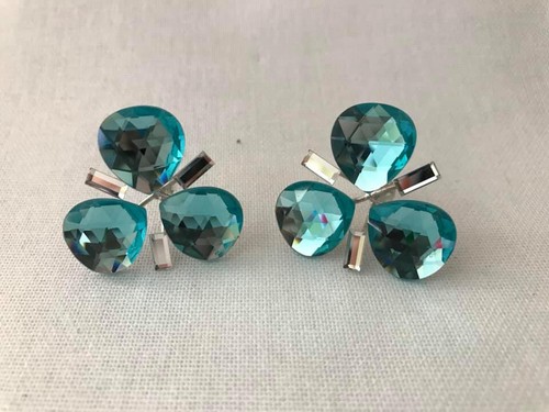 BRAND NEW: STERLING SILVER 925 CRYSTAL EARRINGS - STUD TYPE - LIGHT BLUE FLOWER - Picture 2 of 9