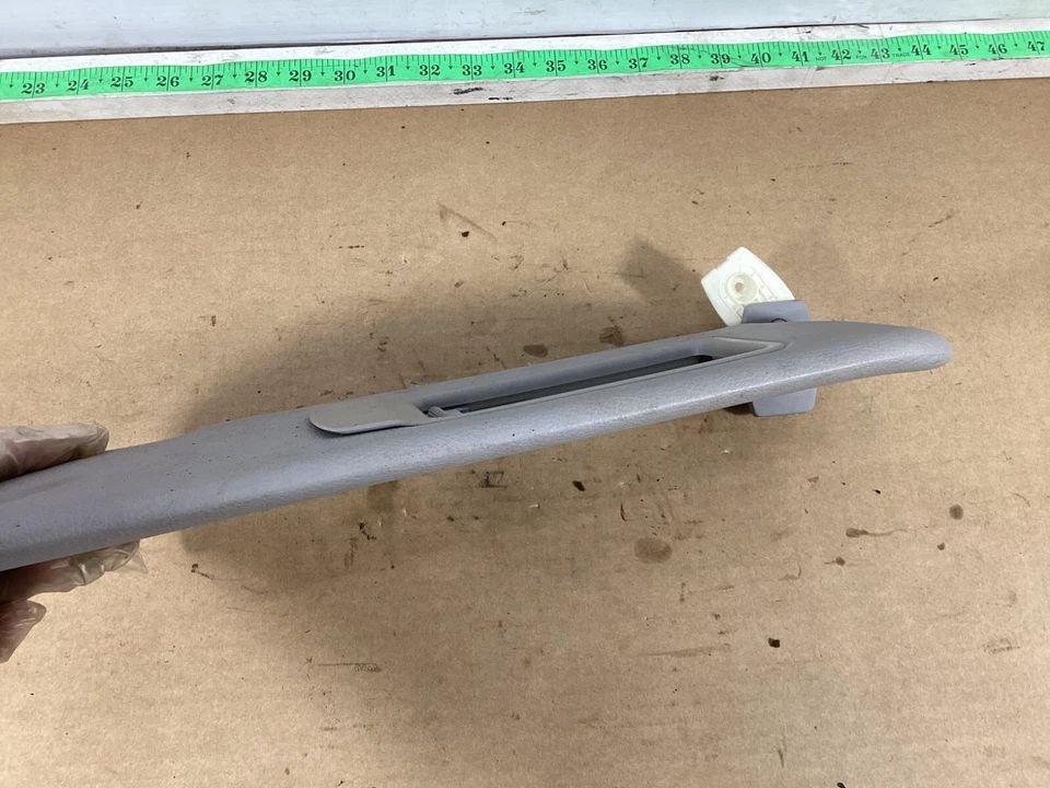 BMW 528i XDRIVE 2010-2016 pasajero lado derecho parasol parasol beige OEM. Foto 3 de 4